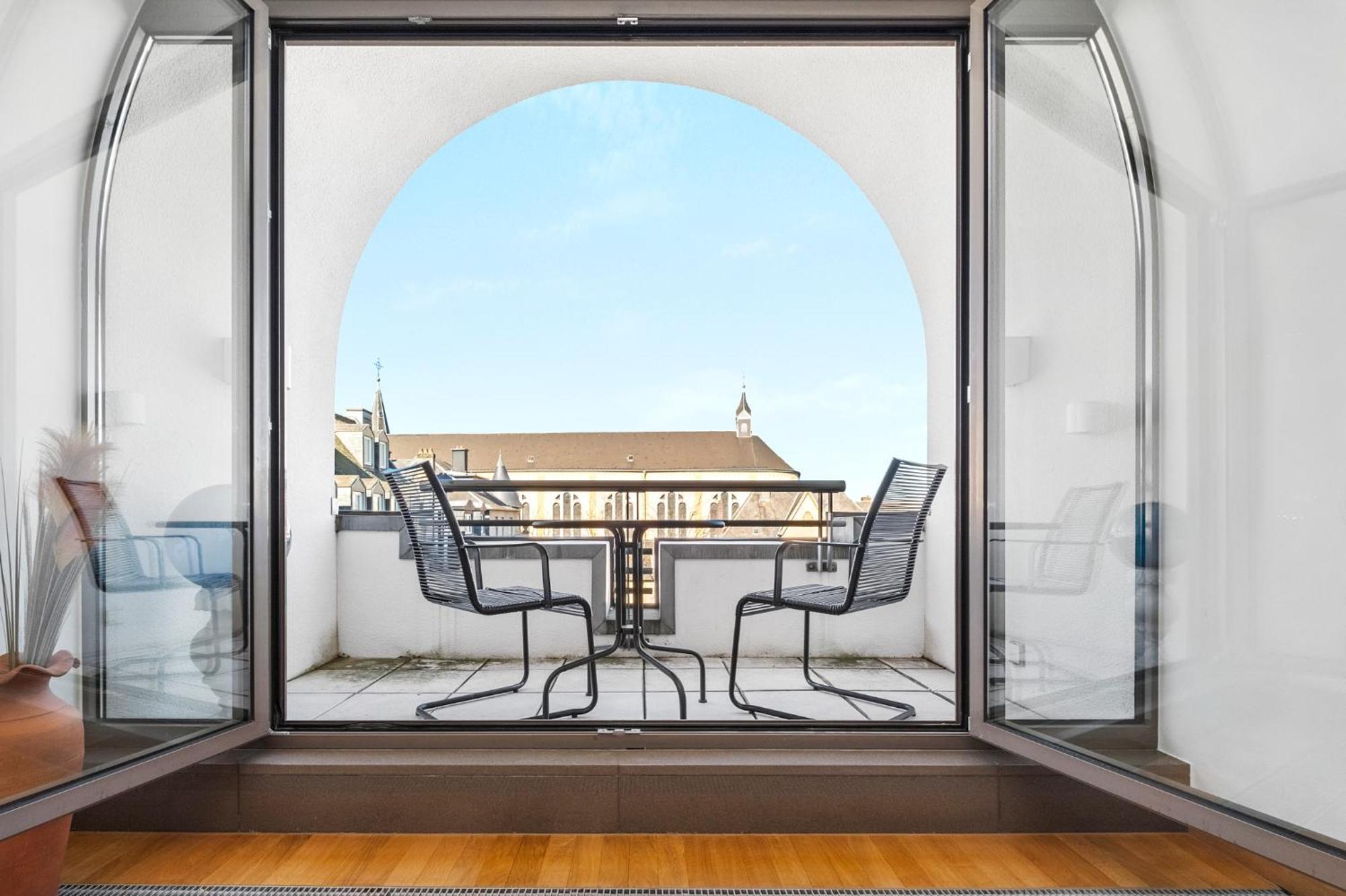 160m2 Penthouse In The Centre With A Balcony And The View Appartement *